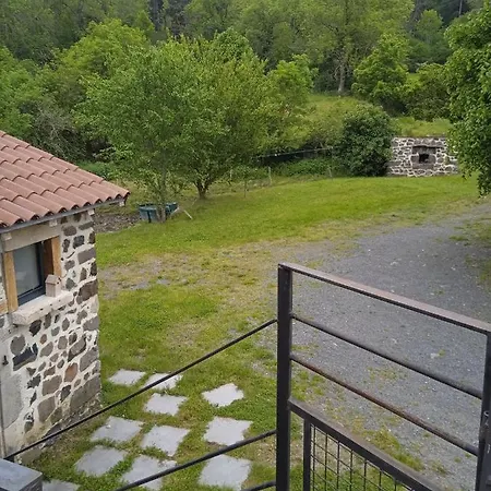 Gites De La Berthe Lantriac